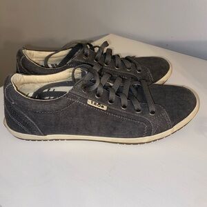 Taos Footwear Charcoal Gray Sneakers